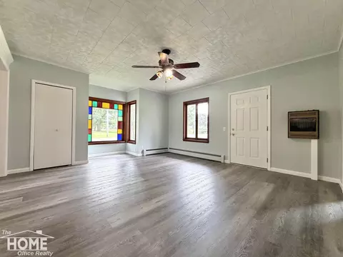 Living - 115 E Grand Riv #1B/1B, Bancroft, MI 48414 photo 2 of 9
