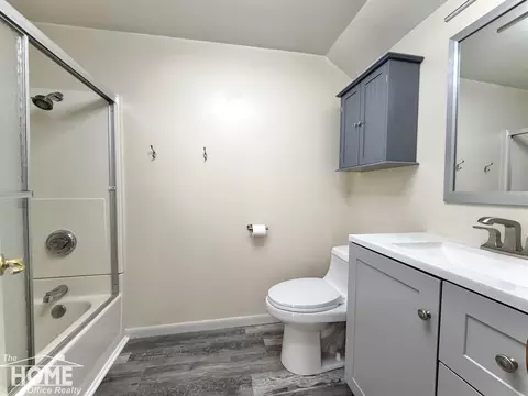 Bath - 115 E Grand Riv #1B/1B, Bancroft, MI 48414 photo 4 of 4