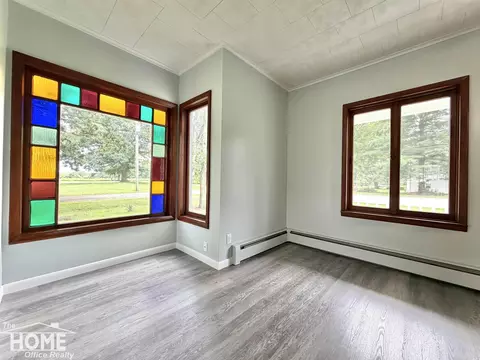 Living - 115 E Grand Riv #1B/1B, Bancroft, MI 48414 photo 3 of 9