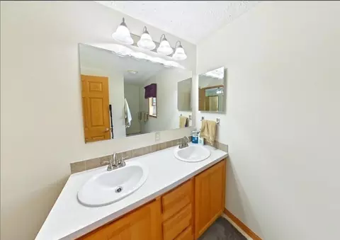 Bath - 175 W M 61, Gladwin, MI 48624 photo 1 of 3