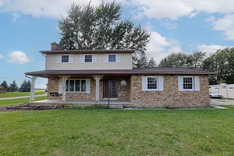5188 S 7 Mile, Bay City, MI 48706