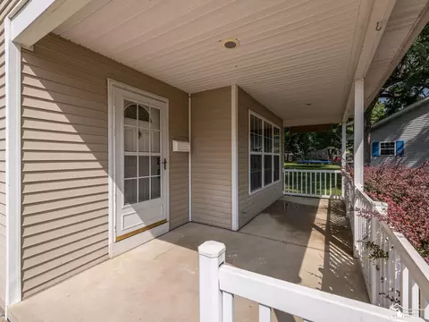 Exterior - 834 Navarre, Monroe, MI 48161 photo 8 of 9