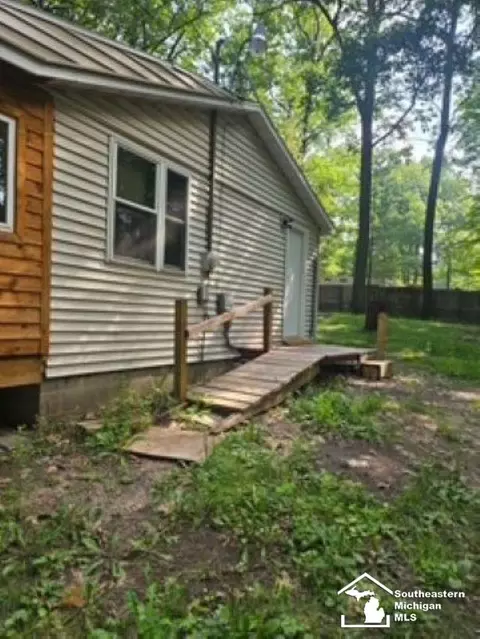 5374 Ferndale, Harrison, MI 48625 photo 6