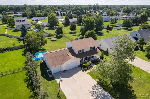 View/Area - 3165 Cobblestone Rdg, Tecumseh, MI 49286 photo 6 of 11