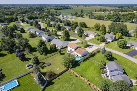 View/Area - 3165 Cobblestone Rdg, Tecumseh, MI 49286 photo 8 of 11