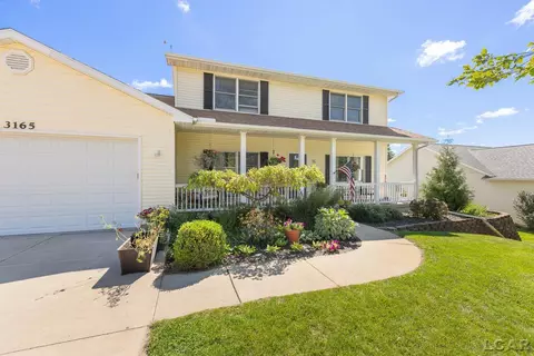 Exterior - 3165 Cobblestone Rdg, Tecumseh, MI 49286 photo 1 of 7