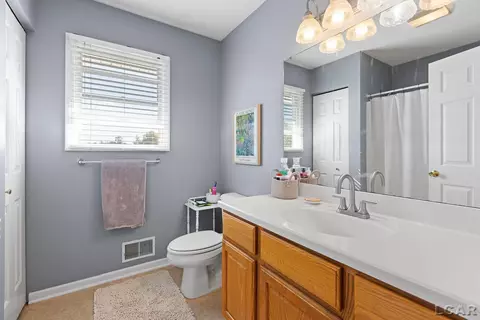 Bath - 3165 Cobblestone Rdg, Tecumseh, MI 49286 photo 2 of 4
