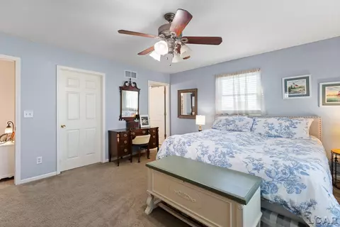 Bedroom - 3165 Cobblestone Rdg, Tecumseh, MI 49286 photo 5 of 6