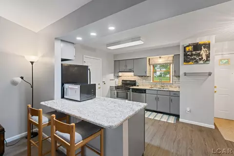 Kitchen - 126 Burt, Tecumseh, MI 49286 photo 4 of 5