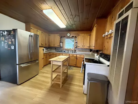 n8822 West Sprang Road, Germfask, MI 49836 photo 4
