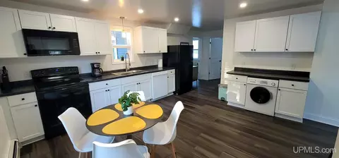 Kitchen - 493 Jasper, Ishpeming, MI 49849 photo 1 of 3