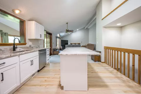 Kitchen - 1520 Dormie, Gladwin, MI 48624 photo 5 of 6