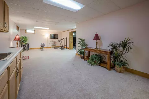 Living - 1520 Dormie, Gladwin, MI 48624 photo 5 of 5
