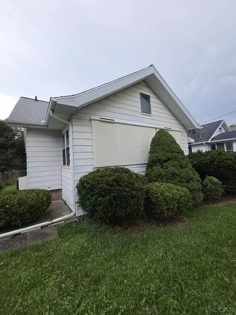 Exterior - 133 N Wisner, Jackson, MI 49202 photo 5 of 11