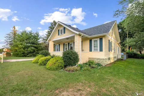 37261 Ellis, New Boston, MI 48164
