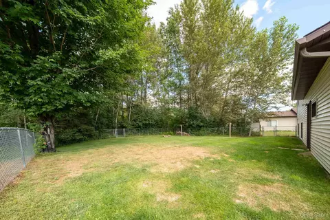 Exterior - 1080 Suncliffe, Ishpeming, MI 49849 photo 7 of 12