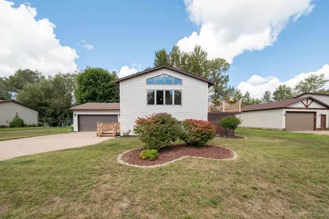 Exterior - 1080 Suncliffe, Ishpeming, MI 49849 photo 6 of 12