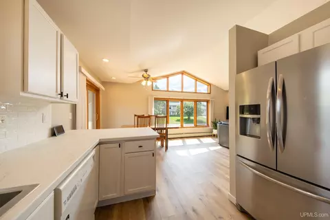 Kitchen - 1080 Suncliffe, Ishpeming, MI 49849 photo 1 of 4