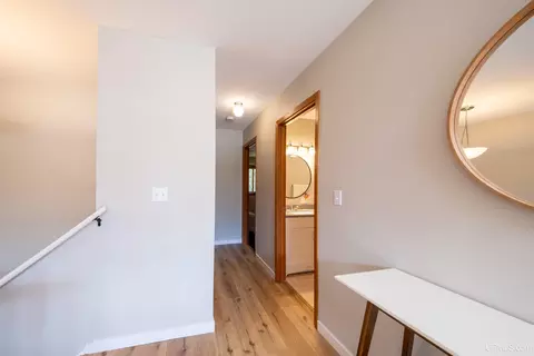 Entry Way - 1080 Suncliffe, Ishpeming, MI 49849 photo 3 of 8
