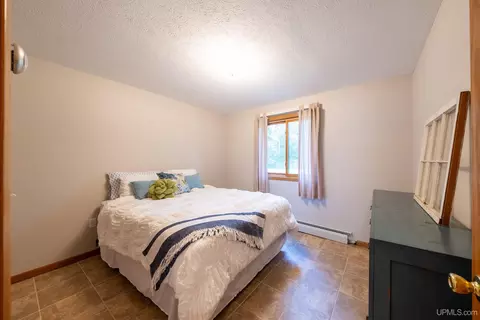 Bedroom - 1080 Suncliffe, Ishpeming, MI 49849 photo 5 of 6