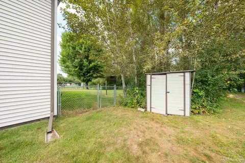Exterior - 1080 Suncliffe, Ishpeming, MI 49849 photo 9 of 12