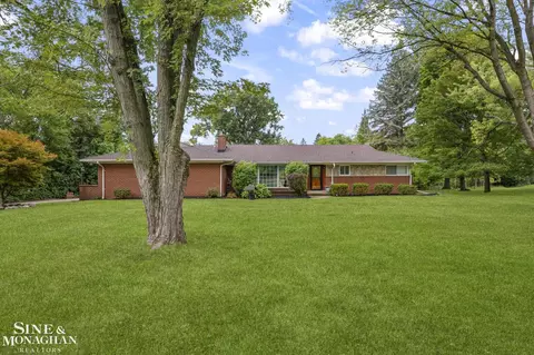 25631 Springbrook, Farmington Hills, MI 48336