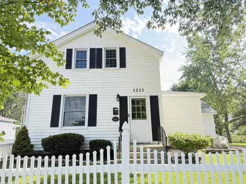 Exterior - 1213 Clinton, Saint Clair, MI 48079 photo 2 of 14
