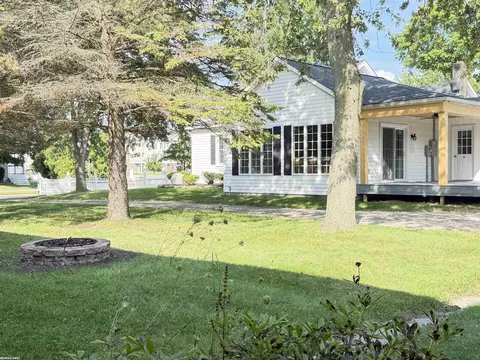 Exterior - 1213 Clinton, Saint Clair, MI 48079 photo 6 of 14