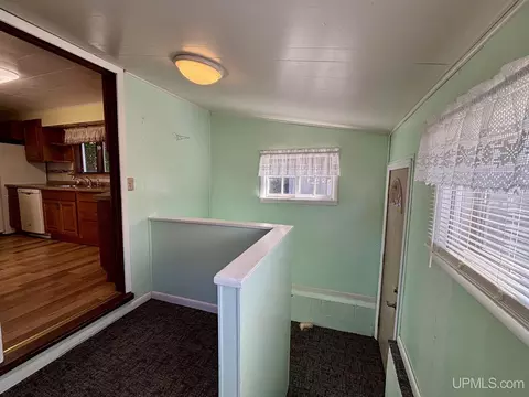 Entry Way - 411 Wright, Marquette, MI 49855 photo 2 of 6