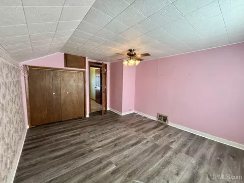 Bedroom - 411 Wright, Marquette, MI 49855 photo 3 of 11