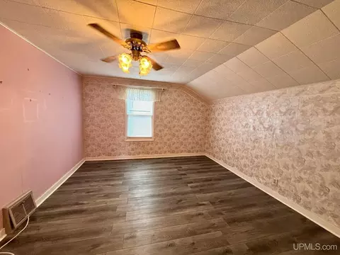 Bedroom - 411 Wright, Marquette, MI 49855 photo 1 of 11