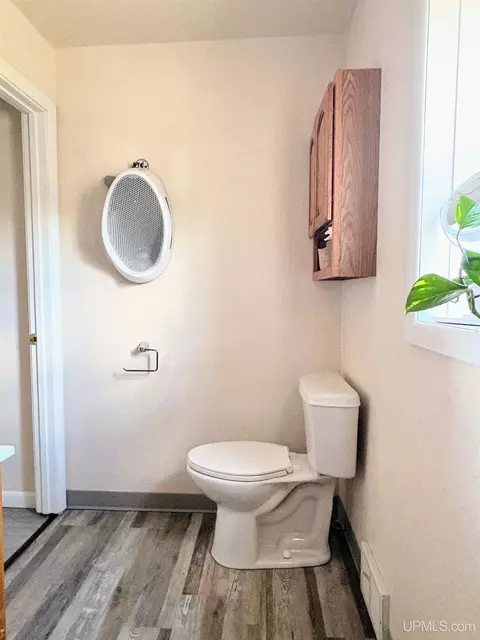 Bath - 317319 S Third, Ishpeming, MI 49849 photo 5 of 5