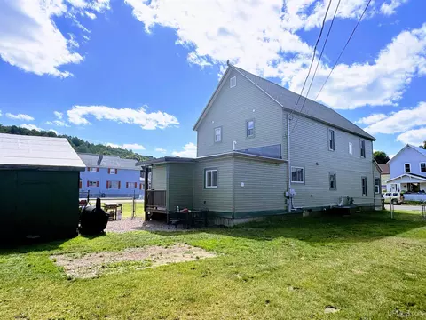 Exterior - 317319 S Third, Ishpeming, MI 49849 photo 6 of 11