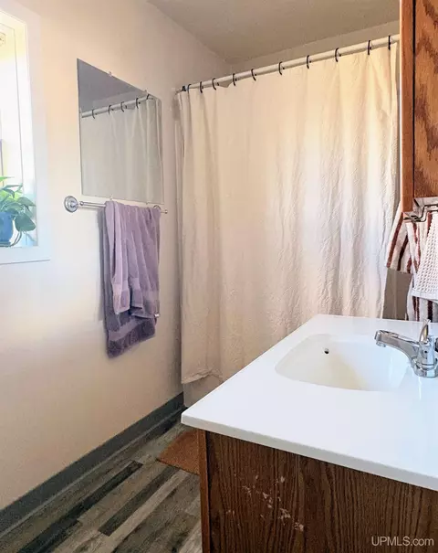 Bath - 317319 S Third, Ishpeming, MI 49849 photo 4 of 5