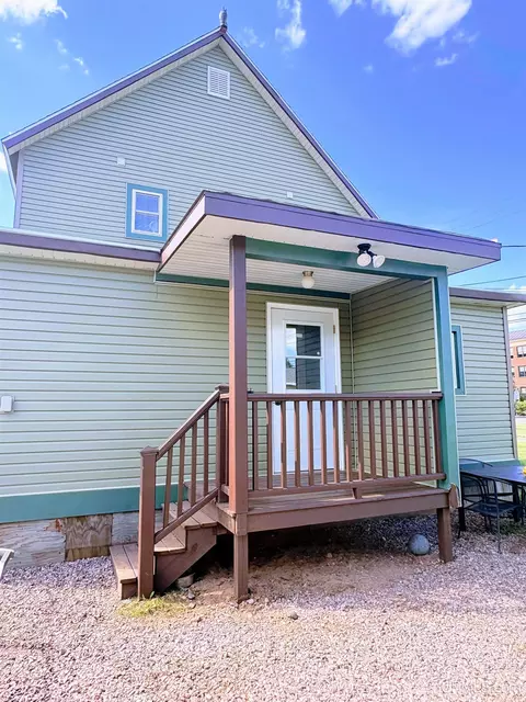 Exterior - 317319 S Third, Ishpeming, MI 49849 photo 9 of 11