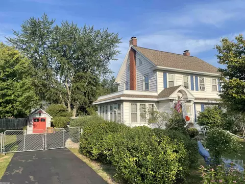 26689 Elm, Roseville, MI 48066