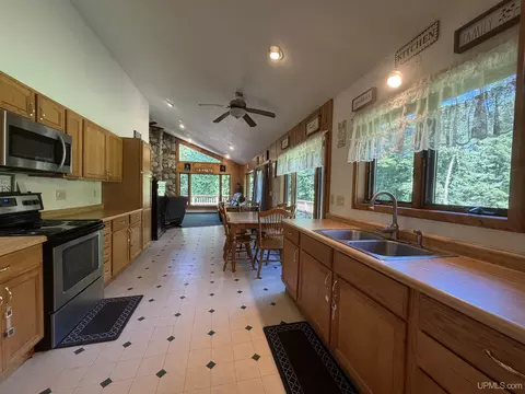 Kitchen - 658 E Riv, L'anse, MI 49946 photo 1 of 3