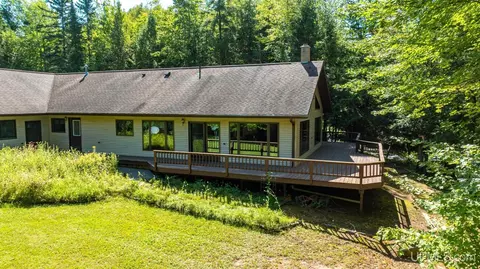 Exterior - 658 E Riv, L'anse, MI 49946 photo 5 of 8