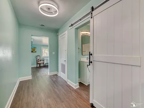 Entry Way - 1214 Bacon, Monroe, MI 48161 photo 4 of 4