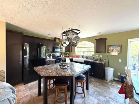 Kitchen - 9435 Co Rd Pg, Ishpeming, MI 49849 photo 2 of 3