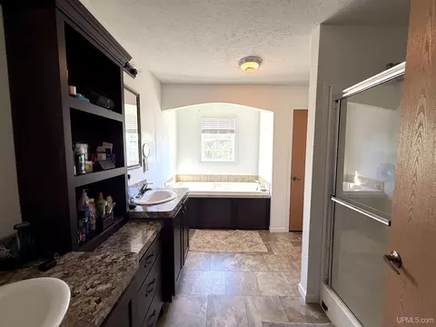 Bath - 9435 Co Rd Pg, Ishpeming, MI 49849 photo 1 of 5