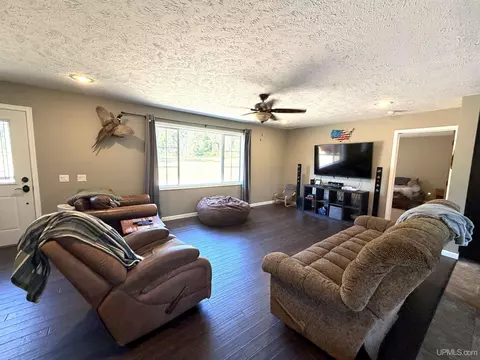 Living - 9435 Co Rd Pg, Ishpeming, MI 49849 photo 2 of 3