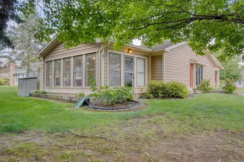 Exterior - 1105 Corlett, Owosso, MI 48867 photo 8 of 10