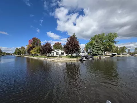 119 Pocahontas, Prudenville, MI 48651