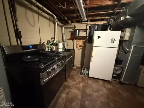 Kitchen - 137 E Meldrum, Saint Clair, MI 48079 photo 6 of 7