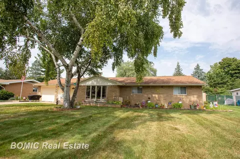 Exterior - 7805 Beech, Birch Run, MI 48415 photo 2 of 3