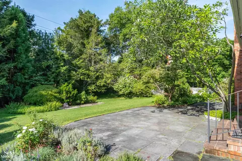 Exterior - 159 Cloverly, Grosse Pointe Farms, MI 48236 photo 8 of 9