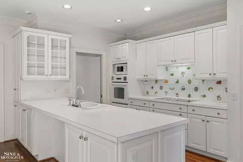 Kitchen - 159 Cloverly, Grosse Pointe Farms, MI 48236 photo 7 of 8