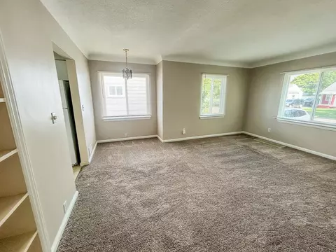Living - 3505 Gratiot, Flint, MI 48503 photo 4 of 4