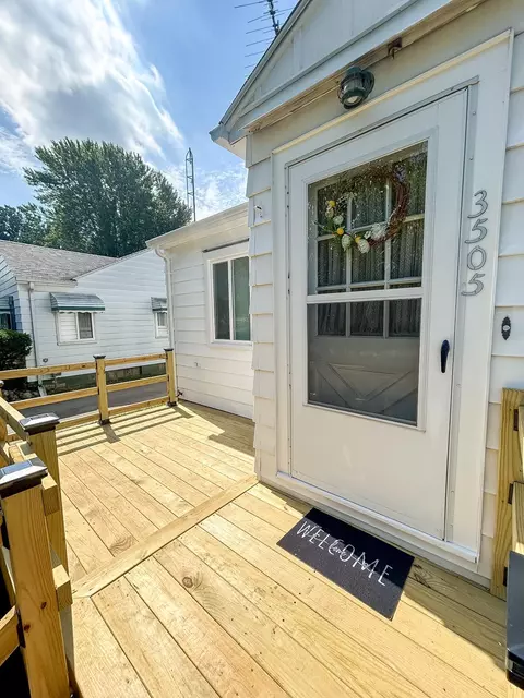 Exterior - 3505 Gratiot, Flint, MI 48503 photo 3 of 5